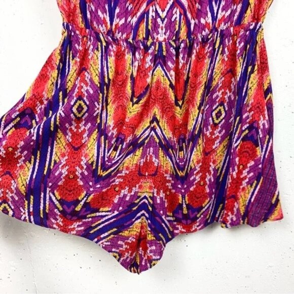 Free People Dream All Night Romper Lilac Multi V-Neck Dolphin Hem Cinched XS - Picture 5 of 9